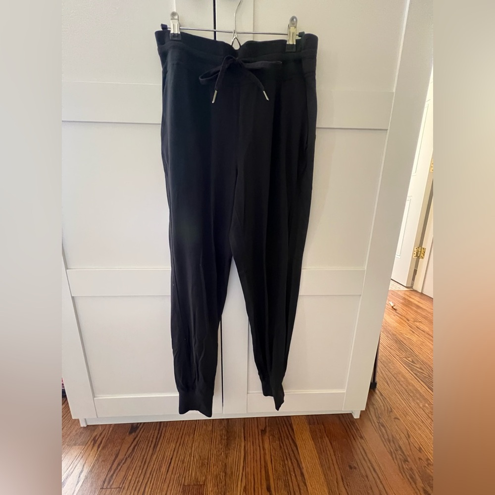 Lululemon ready to rulu joggers